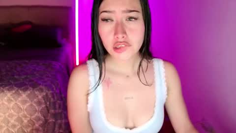 Emily  Swan online show from November 2025 02:32:01 AM