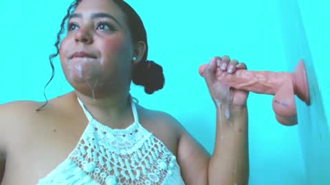 Liss online show from December 2024 08:56:01 PM