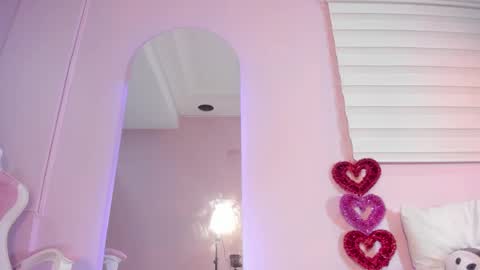 Emily online show from February 2025 05:15:01 PM