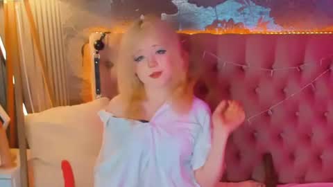 Snapshot of emilyangels chatting on July 2026 06:30:02 AM Baby Emelli online show from July 2026 06:30:02 AM