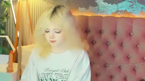 Snapshot of emilyangels chatting on July 2026 05:54:02 AM Baby Emelli online show from July 2026 05:54:02 AM