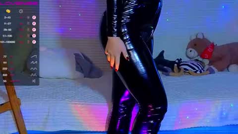 artist Emily online show from February 2025 09:40:01 PM