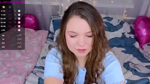 artist Emily online show from November 2025 08:08:01 PM