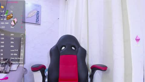 Emily online show from January 2025 06:35:02 PM