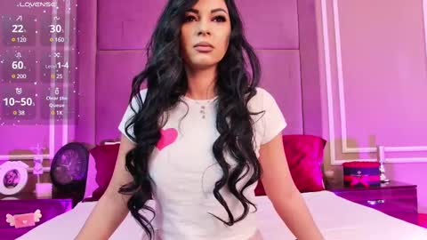 Snapshot of emilycolle_ chatting on March 2025 04:58:02 AM Emily online show from March 2025 04:58:02 AM