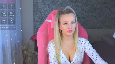 Snapshot of emilydancee chatting on December 2024 05:59:02 AM emilydancee online show from December 2024 05:59:02 AM