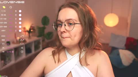 Emily  online show from December 2024 03:33:02 PM