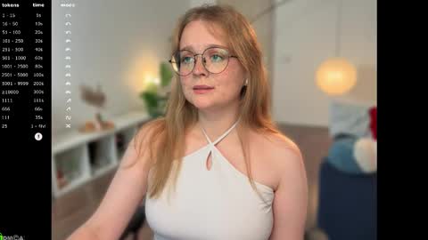 Emily  online show from October 2025 12:16:02 PM