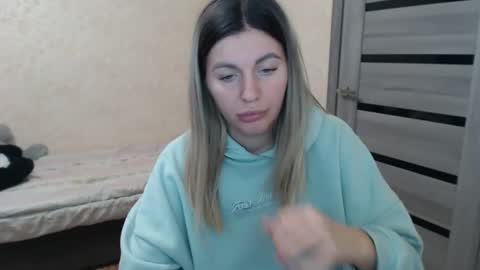 Snapshot of emilyfork chatting on September 2025 05:05:02 PM emilyfork online show from September 2025 05:05:02 PM