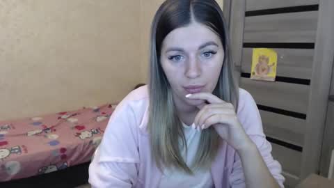 Snapshot of emilyfork chatting on November 2025 08:25:02 AM emilyfork online show from November 2025 08:25:02 AM