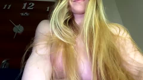 emilygibbes online show from March 2025 10:05:02 AM