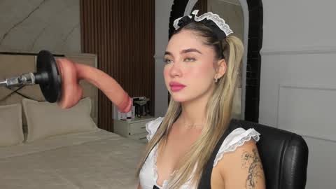 Emily Hendrix online show from January 2025 07:35:01 PM