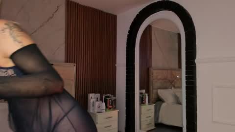 Emily Hendrix online show from February 2025 08:21:01 AM