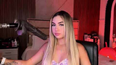 Emily Hendrix online show from September 2025 08:32:01 PM