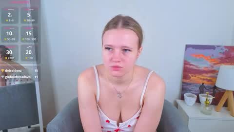 Emi online show from September 2025 01:32:02 AM