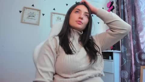 Emily Jang online show from November 2025 04:17:01 PM