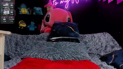 Emily Jhonson online show from October 2025 03:24:01 PM