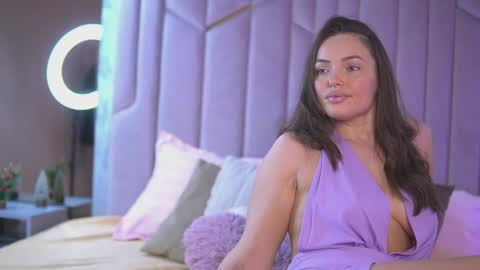 Emily online show from December 2024 08:16:02 AM