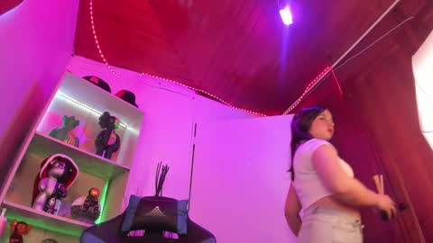 VALEEEN online show from December 2024 04:09:01 PM