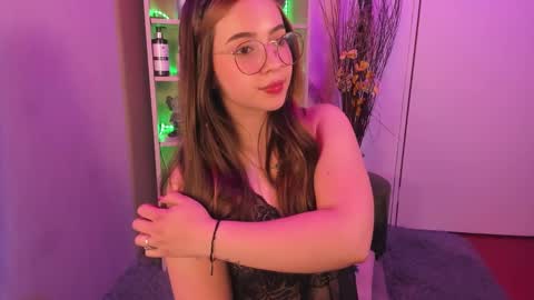 VALEEEN online show from February 2025 07:02:02 PM