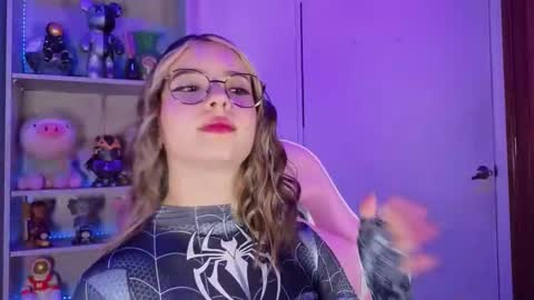 VALEEEN online show from October 2025 04:29:01 PM