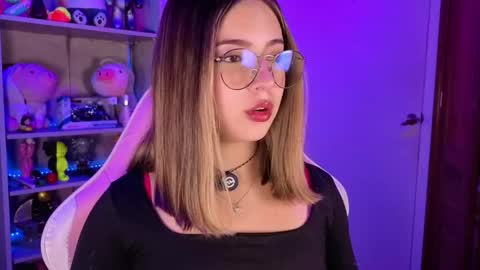 VALEEEN online show from May 2026 02:46:02 PM