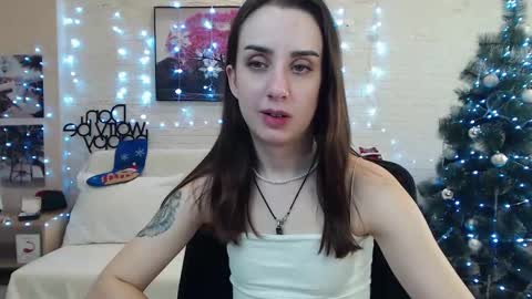 Emyli online show from December 2024 12:33:01 AM