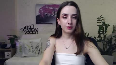 Emyli online show from January 2025 12:20:01 AM