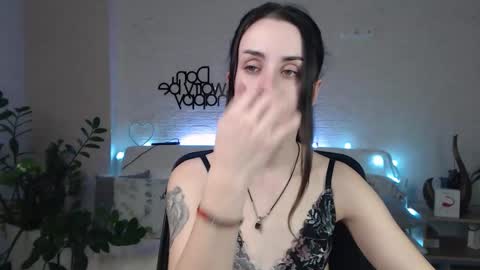 Emyli online show from March 2025 10:19:02 PM