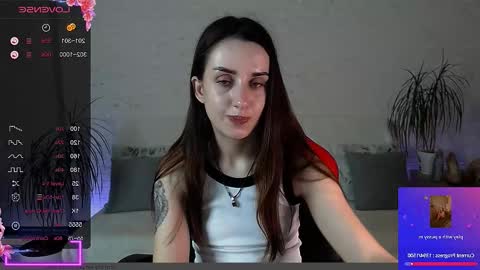 Emyli online show from November 2025 12:44:02 AM