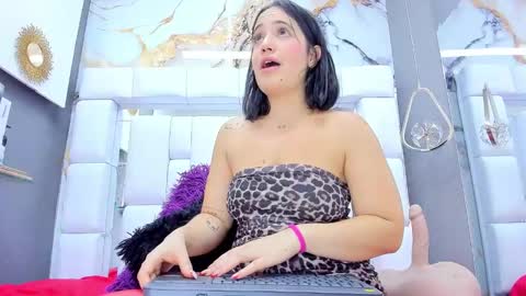 Emily online show from February 2025 11:01:02 AM