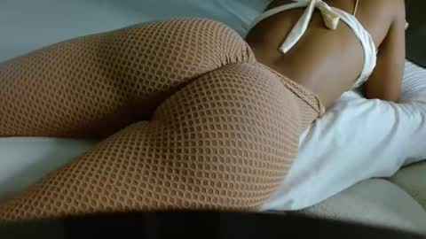 emily monrro online show from November 2025 02:39:02 AM