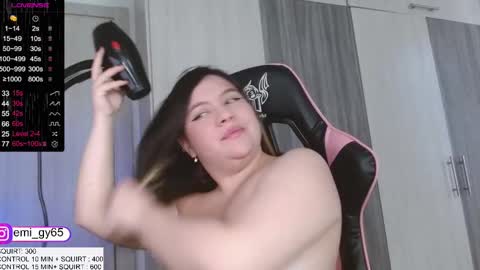 Emilyn online show from October 2025 03:30:01 PM