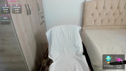 Emily online show from March 2025 07:49:02 PM