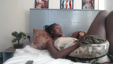 Emilly online show from February 2025 08:05:01 AM