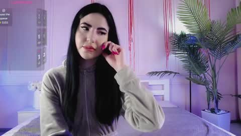 Emily online show from April 2026 04:18:01 PM