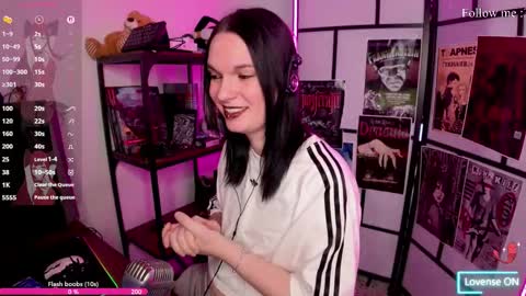 Julia Lamperouge online show from January 2026 02:21:02 PM