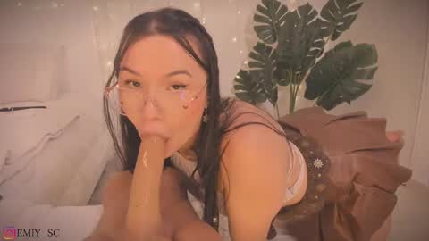 Emy  online show from February 2025 04:07:01 PM