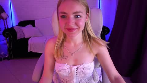  MY NAME IS Emily WELCOME EVERYONE I WILL BE HAPPY TO GIVE YOU WHAT YOU HAVE DREAMED OF FOR SO LONG online show from December 2024 05:38:02 AM