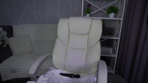  MY NAME IS Emily WELCOME EVERYONE I WILL BE HAPPY TO GIVE YOU WHAT YOU HAVE DREAMED OF FOR SO LONG online show from February 2026 07:51:02 AM