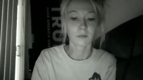 emilywarren296 online show from October 2025 01:18:01 PM