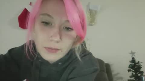 emilywarren296 online show from November 2025 07:26:01 PM