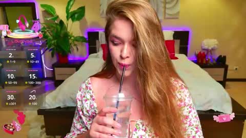 emilywhisperawesome online show from September 2025 07:30:02 PM
