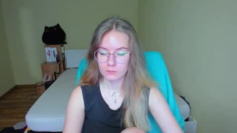 Emily online show from February 2025 09:48:01 AM