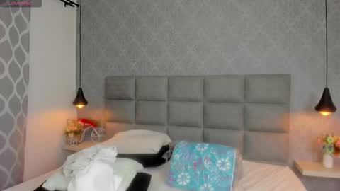 emilyy_r online show from February 2026 06:52:01 PM