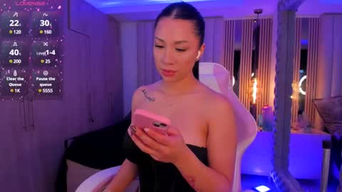 Snapshot of emilyymiller chatting on February 2025 06:51:02 PM Emily online show from February 2025 06:51:02 PM