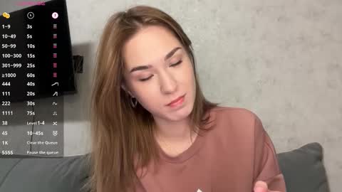 Nadya online show from November 2025 04:24:01 PM