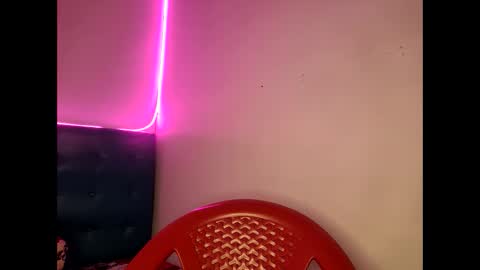 L i a    time online 7am - 1pm Gtm-5  online show from February 2026 05:11:02 PM