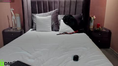 Snapshot of emm_quince chatting on January 2025 09:57:01 PM Emm online show from January 2025 09:57:01 PM