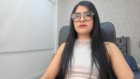 emma  online show from October 2025 12:51:01 PM